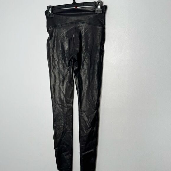 Spanx black leggings size medium - Picture 3 of 5